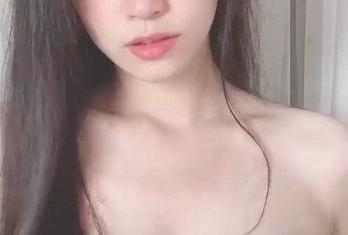 Trắng Không Tì Vết Vú Còn To nữa cơ
