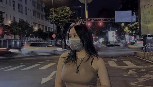 Clip Sex idol Tiktoker đeo kính thích ngậm cu bạn trai