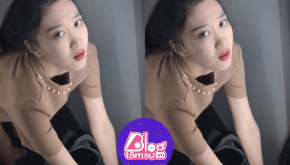 Full Clip Sex Tối Cổ, Doggy em gái cực xinh trong nhà vệ sinh