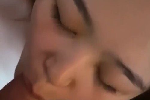 Có con vợ mà để nó some từ ghế lên giường