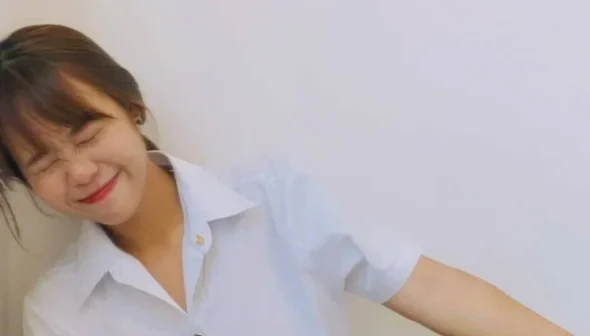Clip Sex Em học sinh cấp 3 cực căng anh bắn tinh vào mặt em nhé