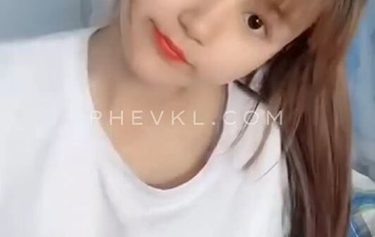 Một chiếc clip của em người yêu cute dễ thương biết chiều người yêu hihi